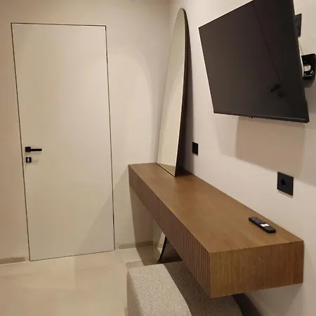 Cavo Drymades Hotel