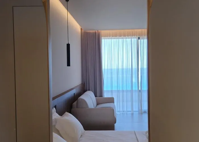 Cavo Drymades Hotel 4*